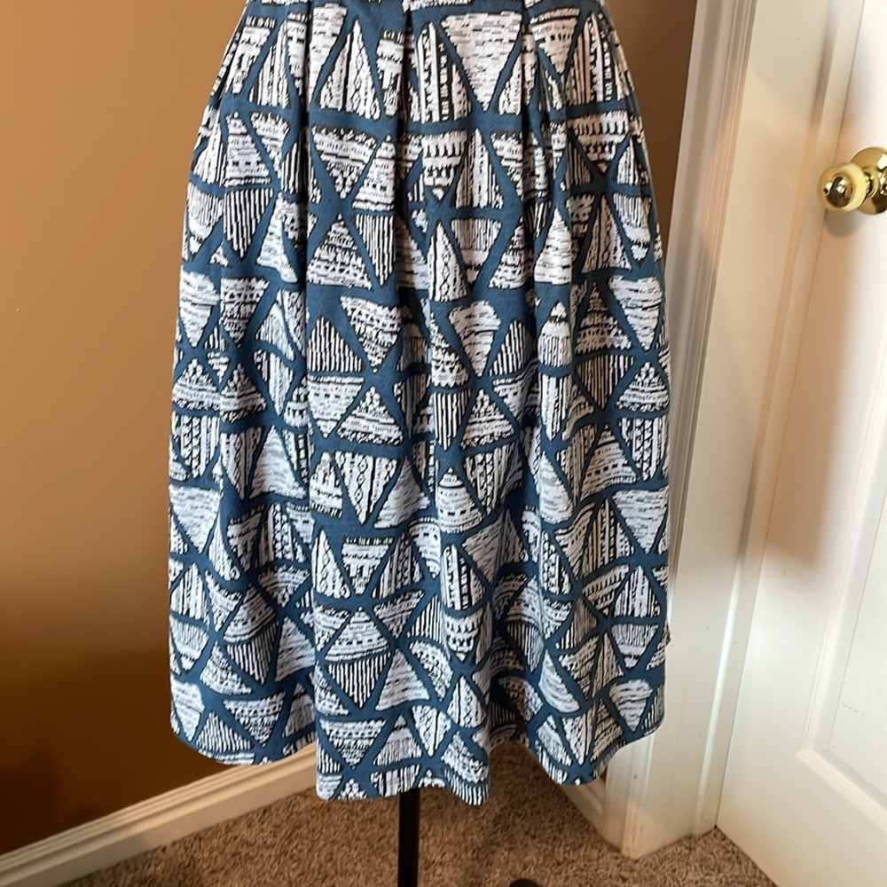 Dress with pockets!! - Picture 4 of 7